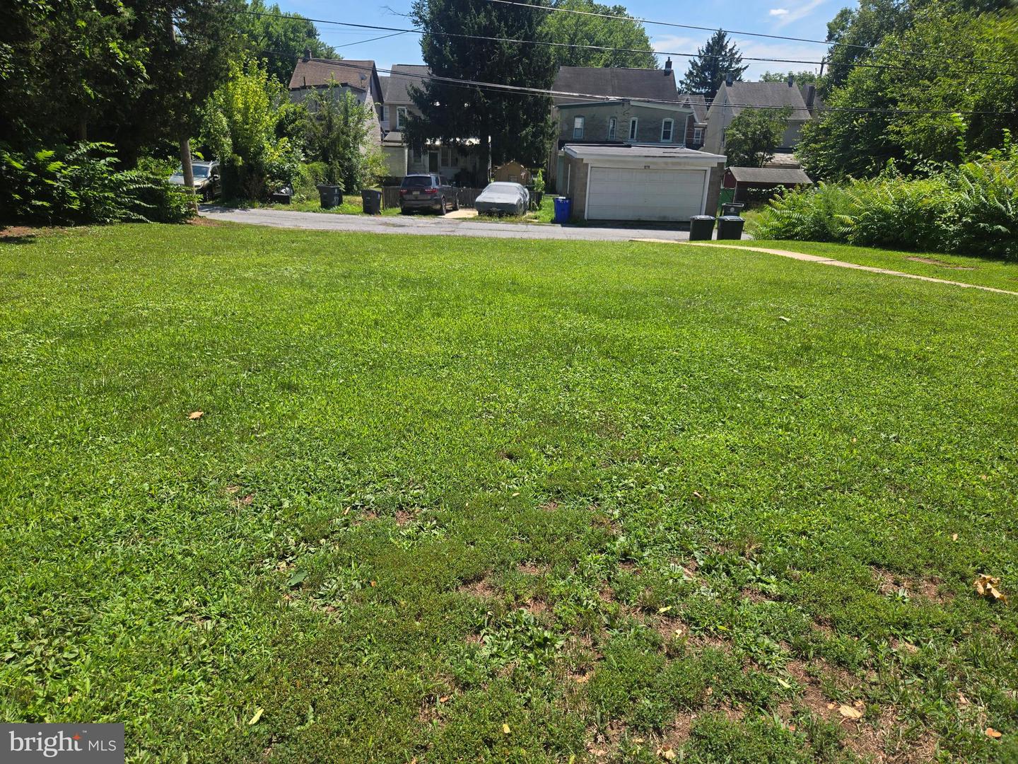 870 E High St Property Photo 11
