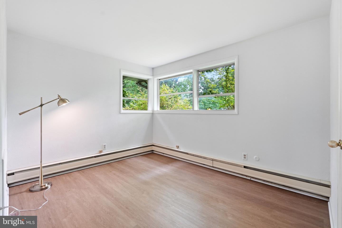 707 Forrest Ave Property Photo 48