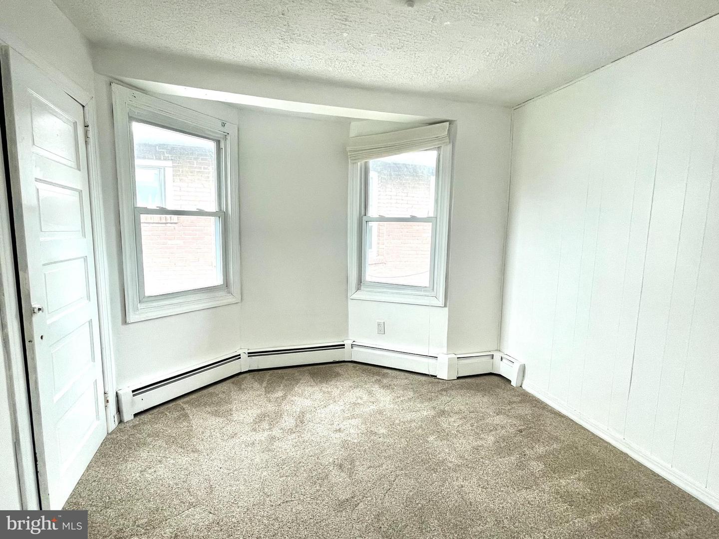 218 Green St Property Photo 13