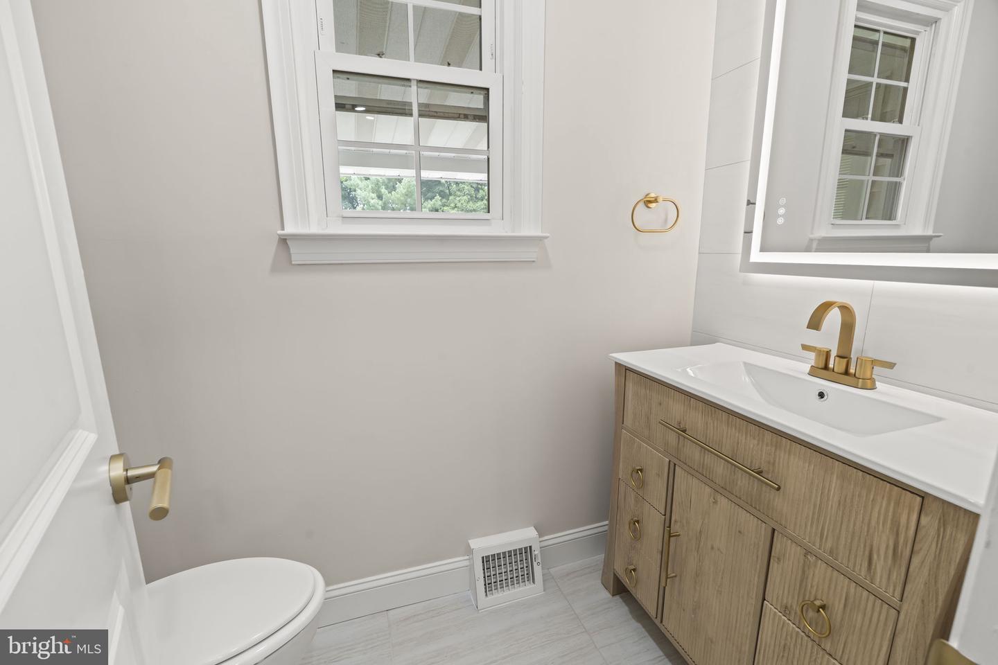 1215 Club House Rd Property Photo 30