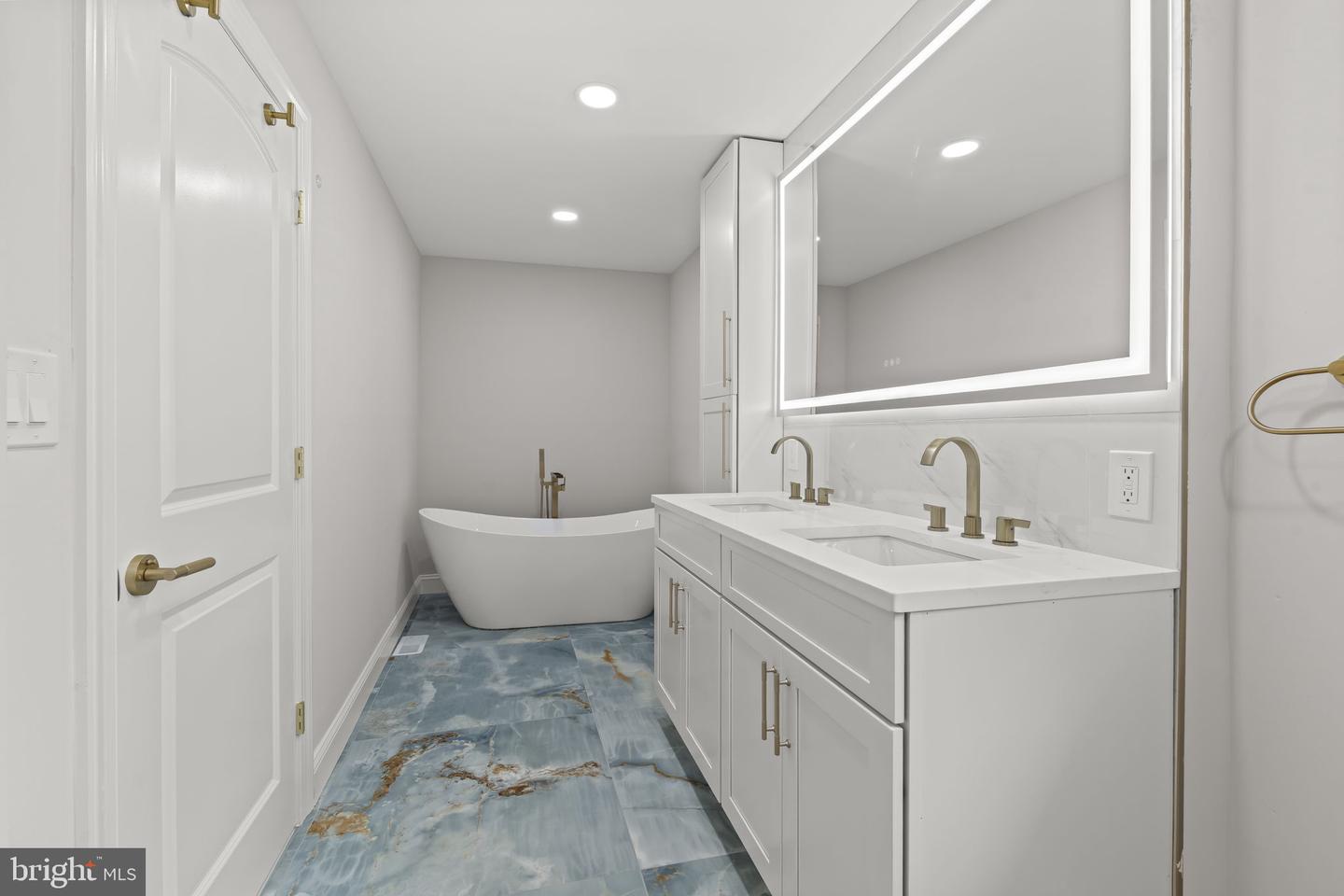 1215 Club House Rd Property Photo 49