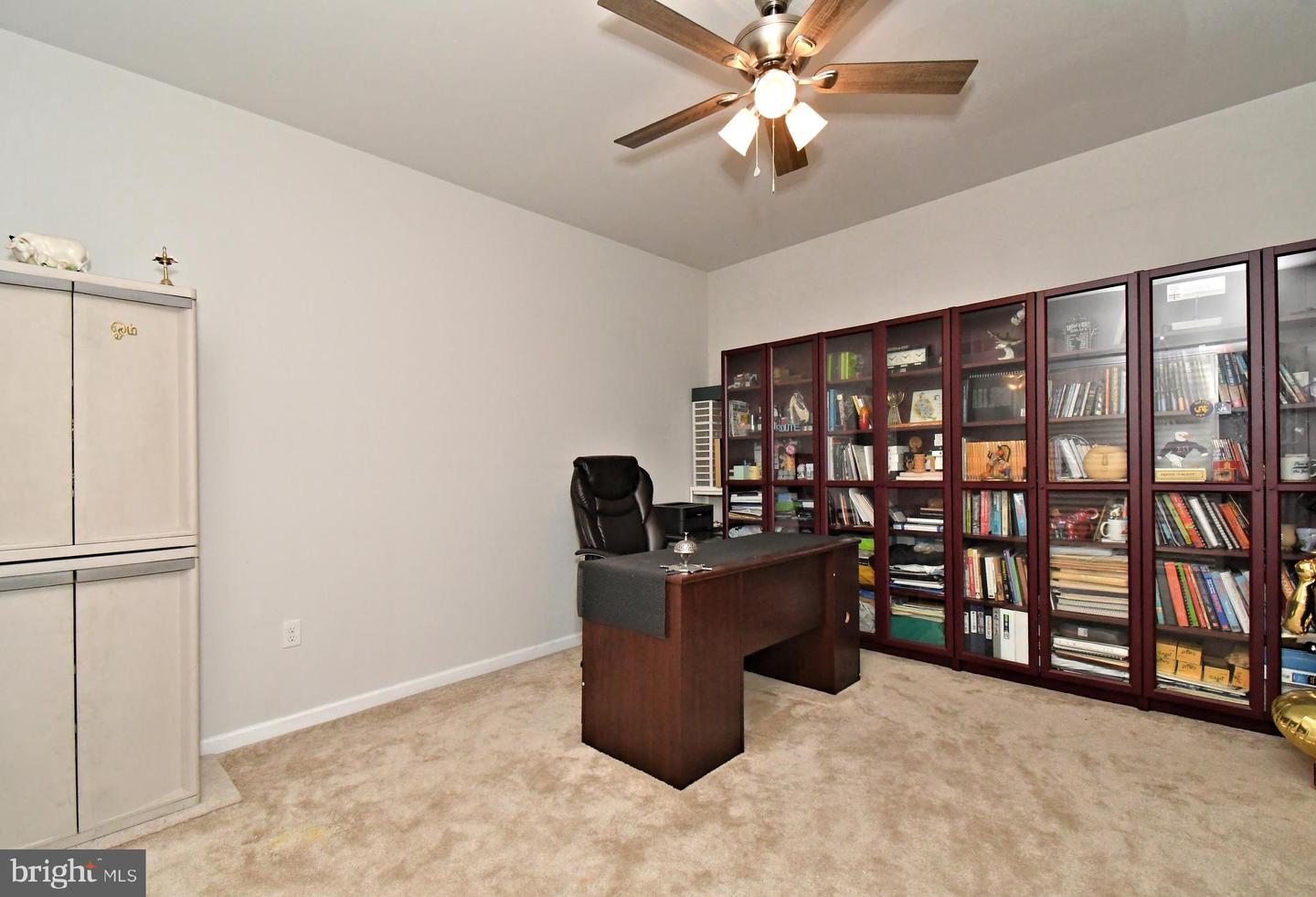 245 Sumner Ct Property Photo 5