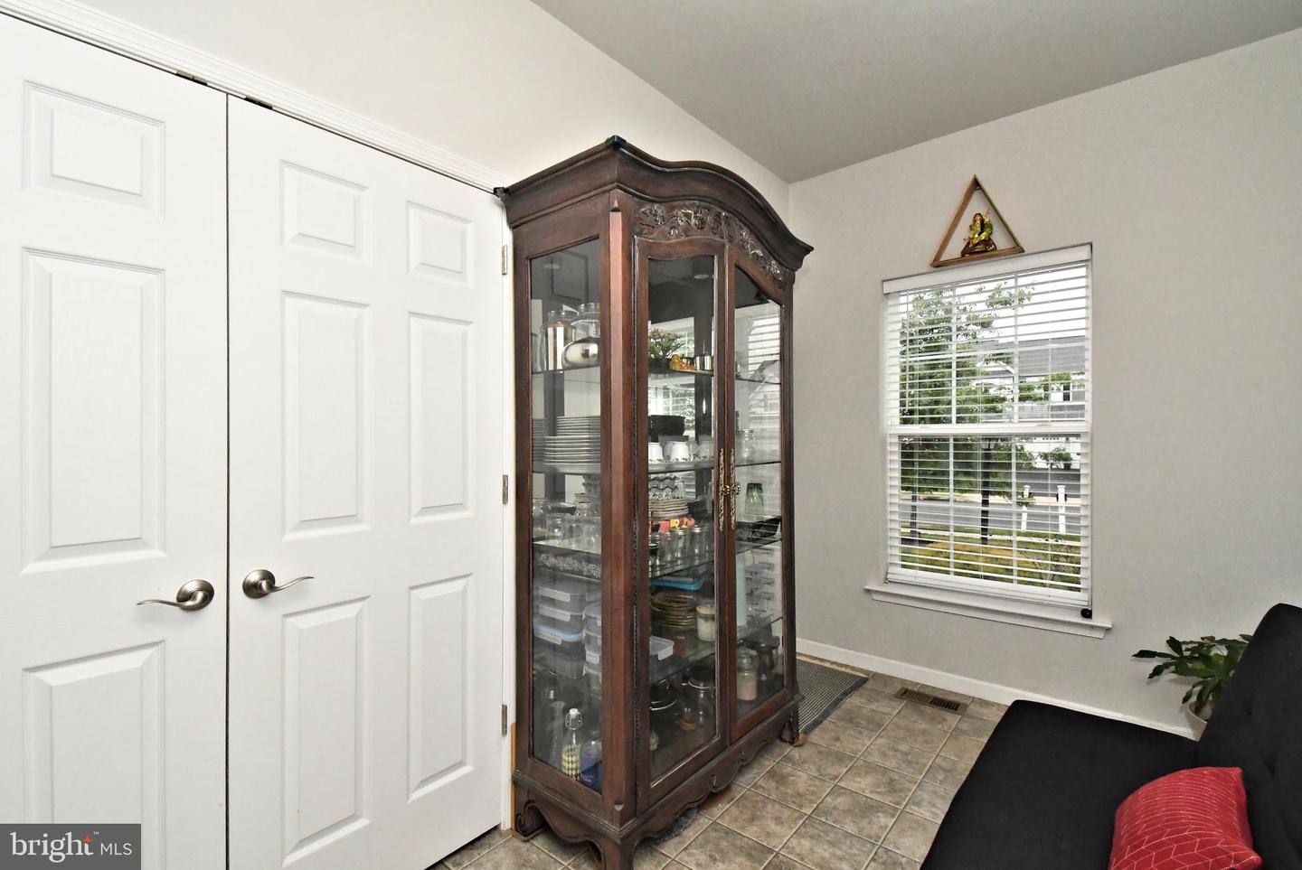 245 Sumner Ct Property Photo 17