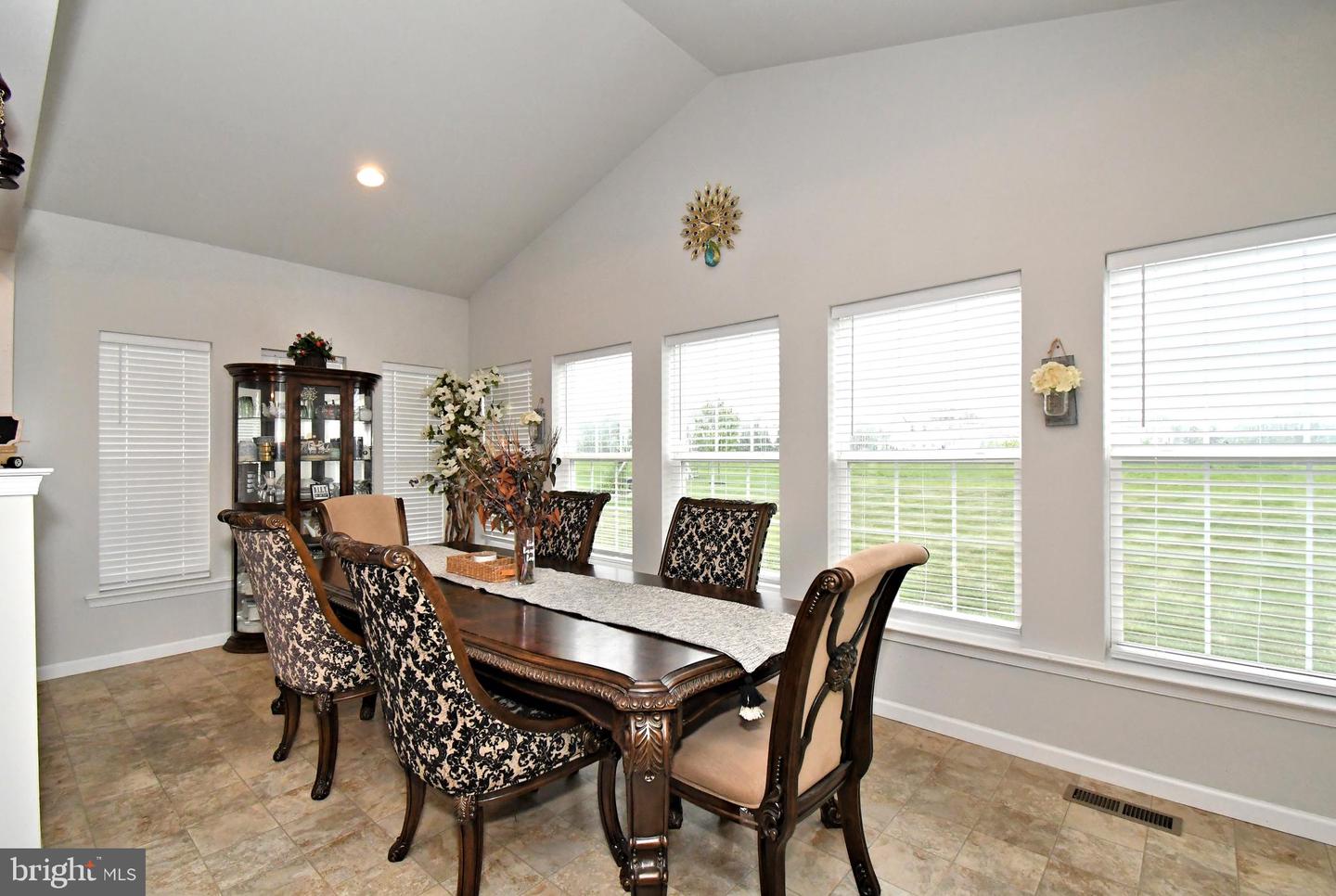 245 Sumner Ct Property Photo 19