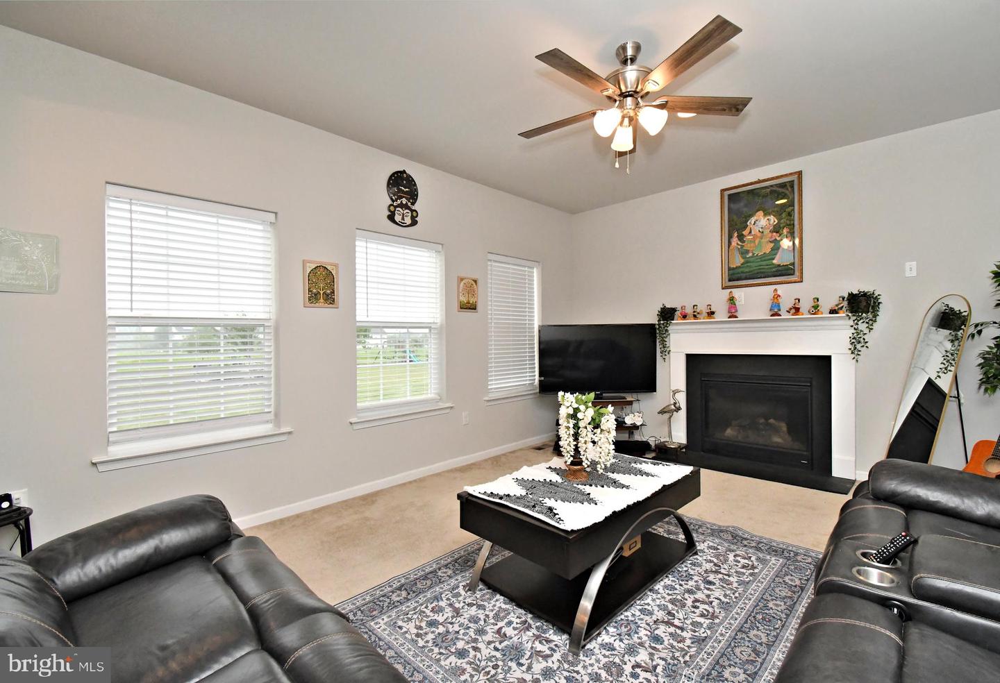 245 Sumner Ct Property Photo 23