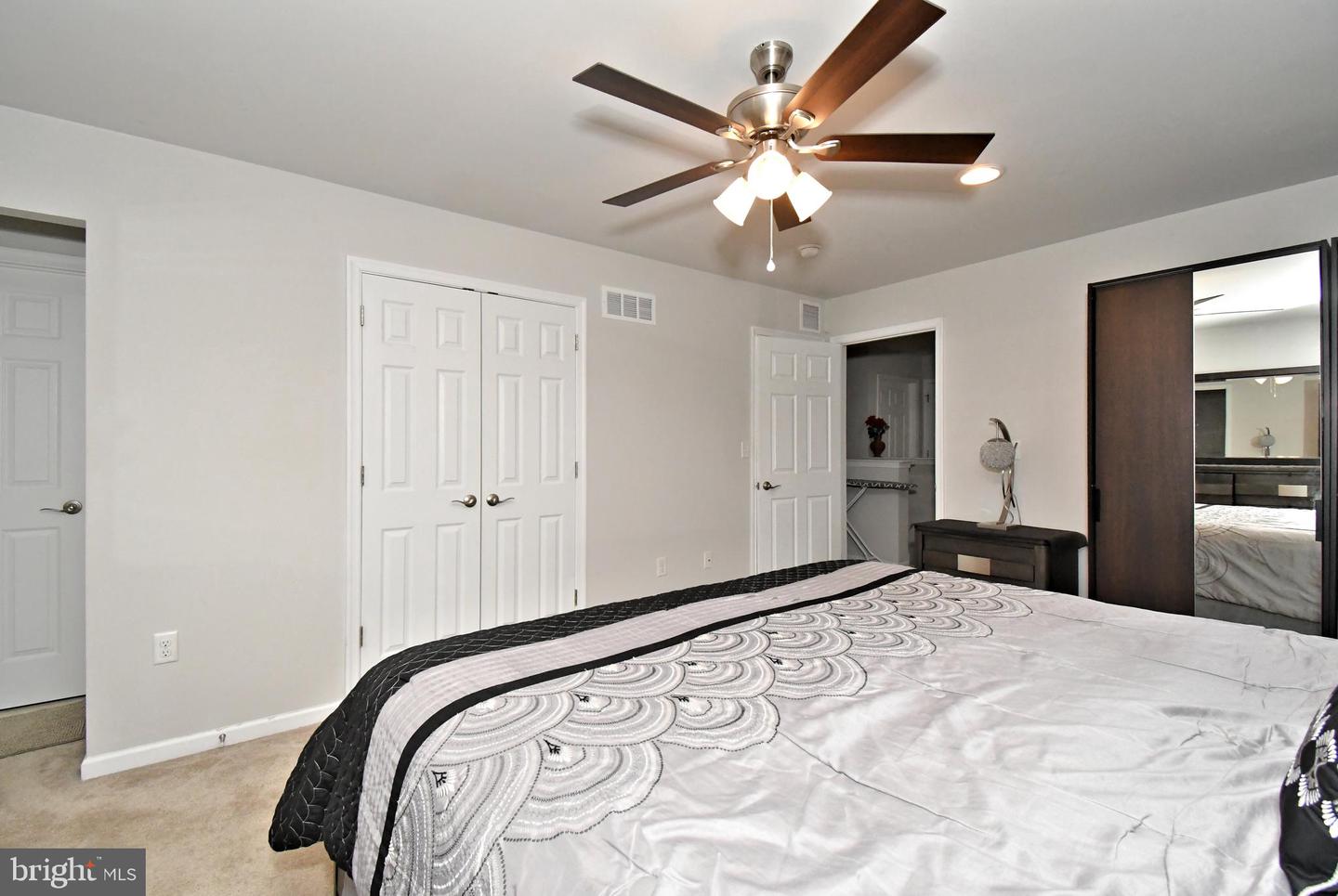 245 Sumner Ct Property Photo 31