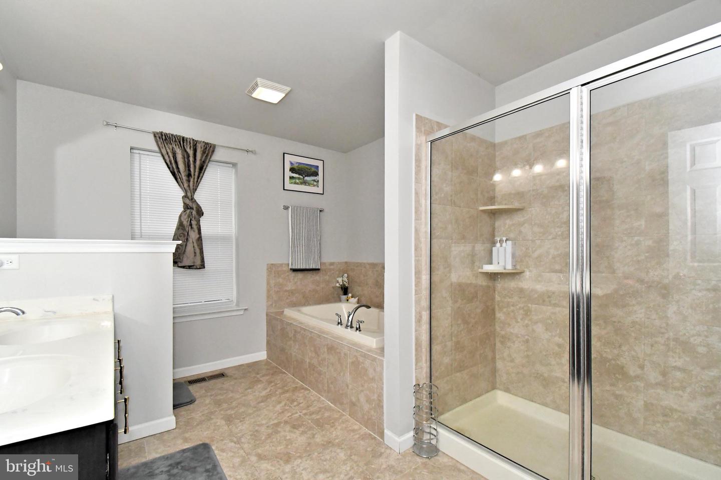 245 Sumner Ct Property Photo 32