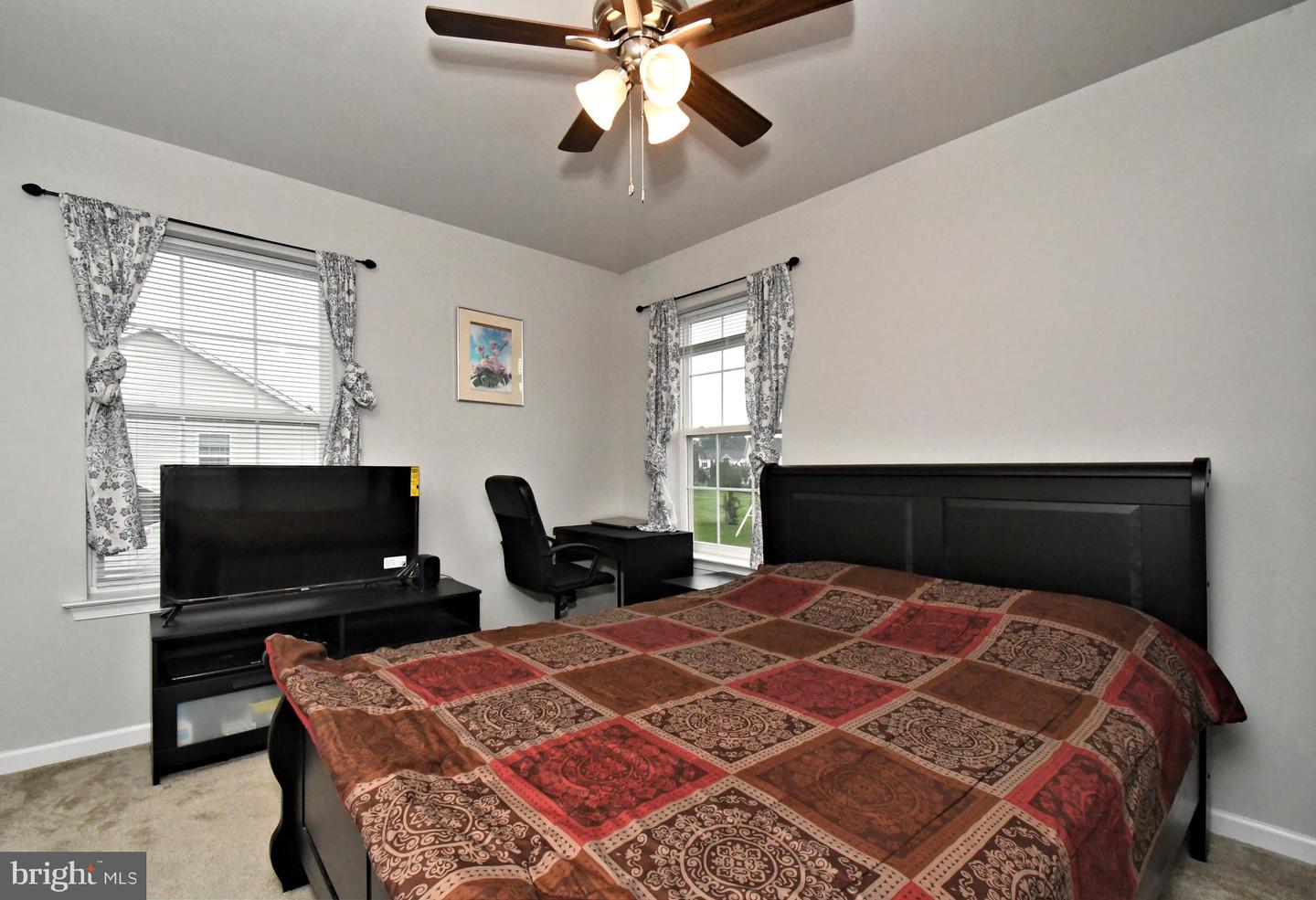 245 Sumner Ct Property Photo 35