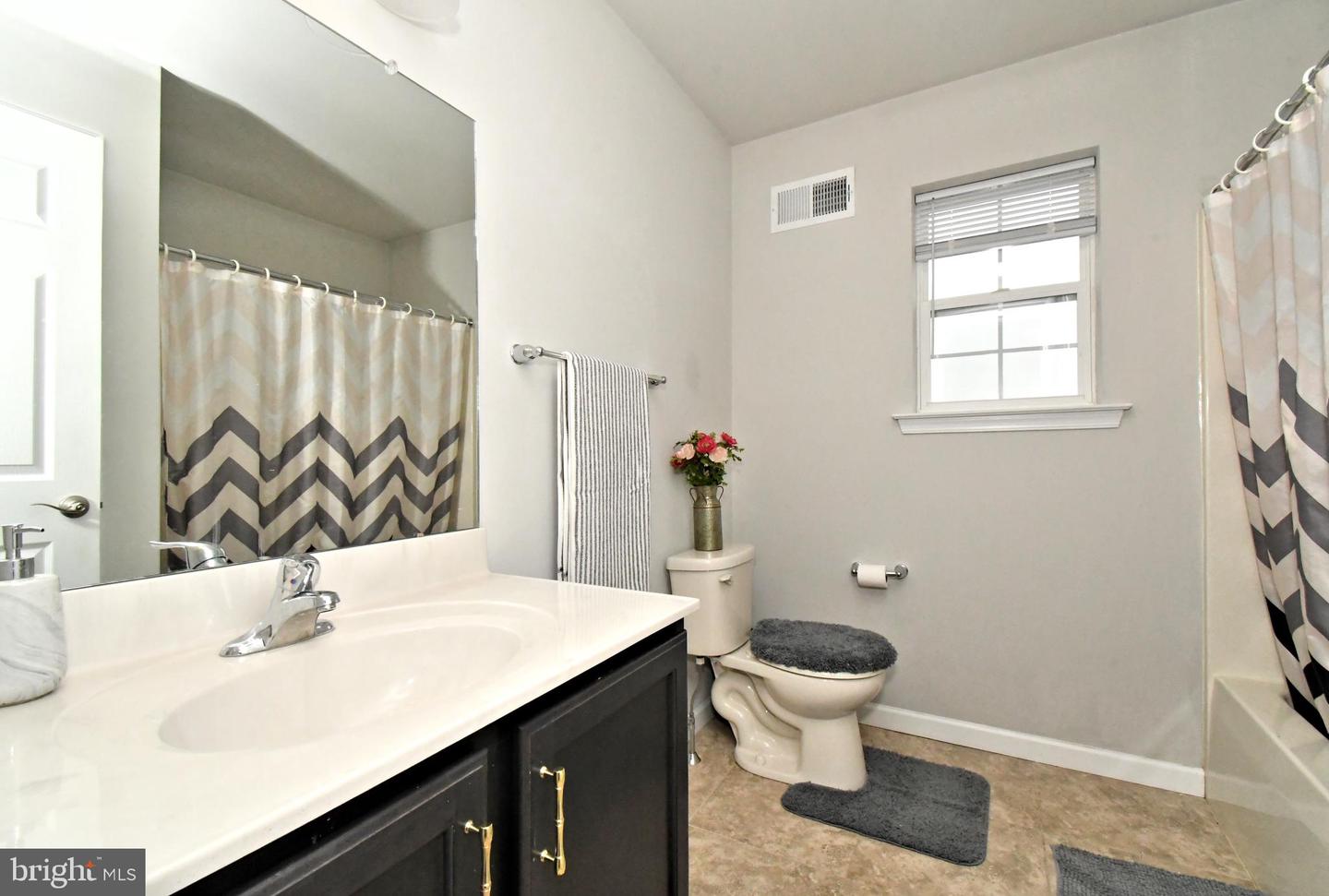 245 Sumner Ct Property Photo 44