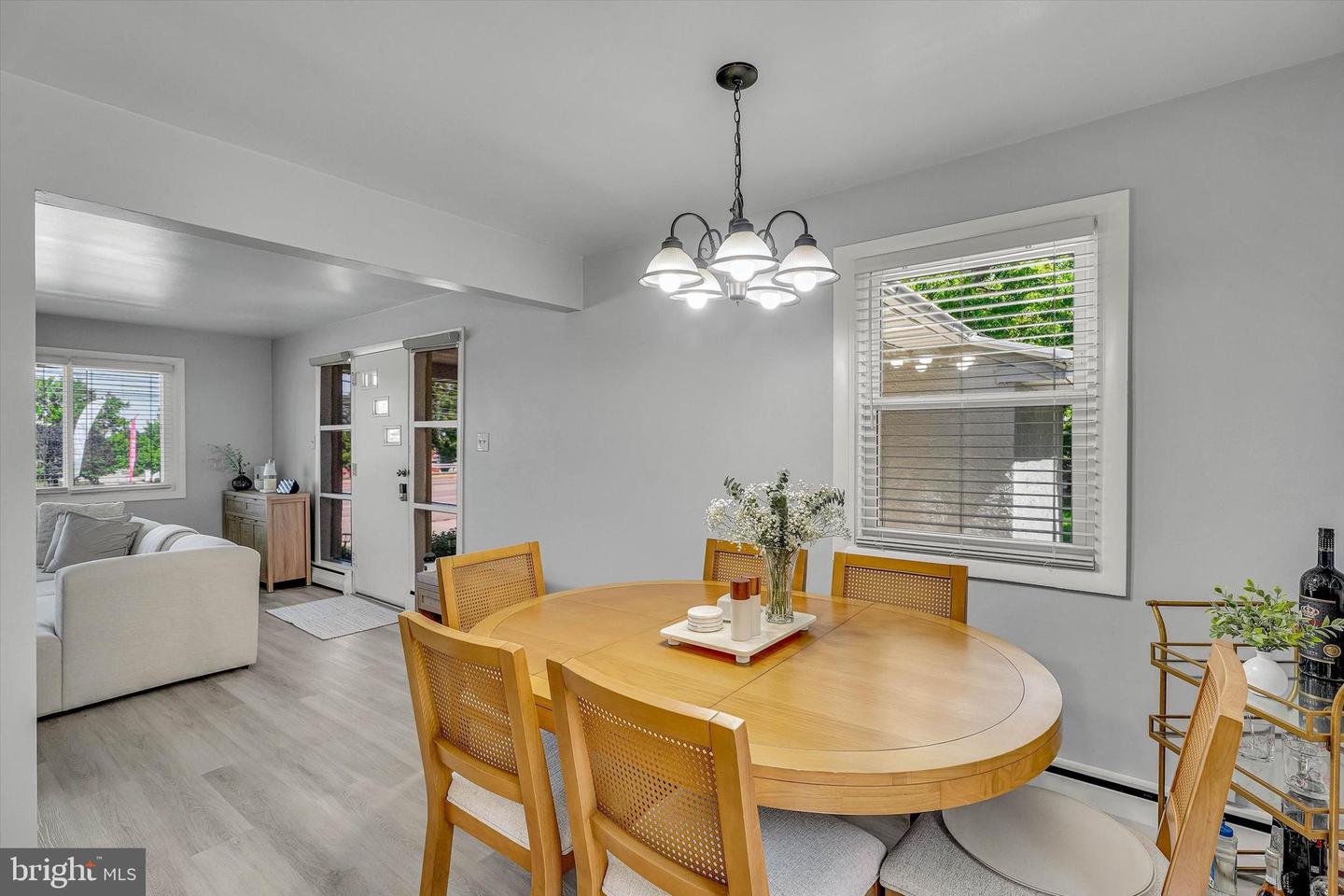 215 S Henderson Rd # Property Photo 11