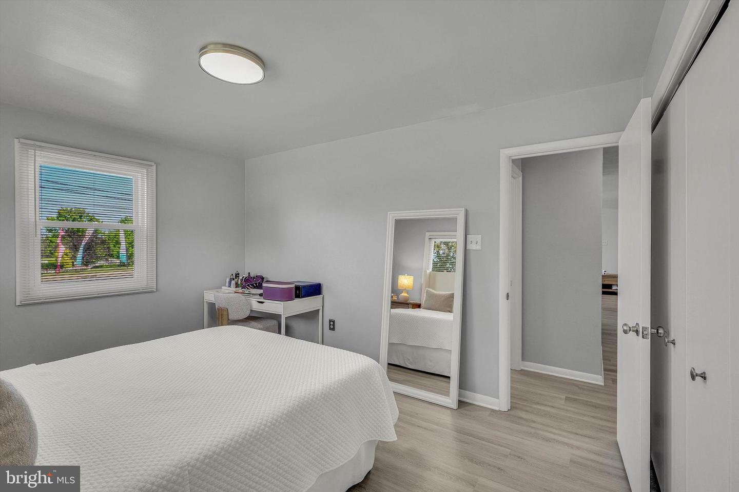 215 S Henderson Rd # Property Photo 21
