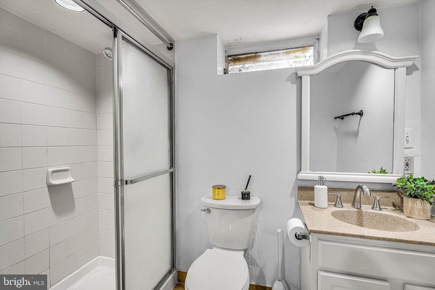 215 S Henderson Rd # Property Photo 30