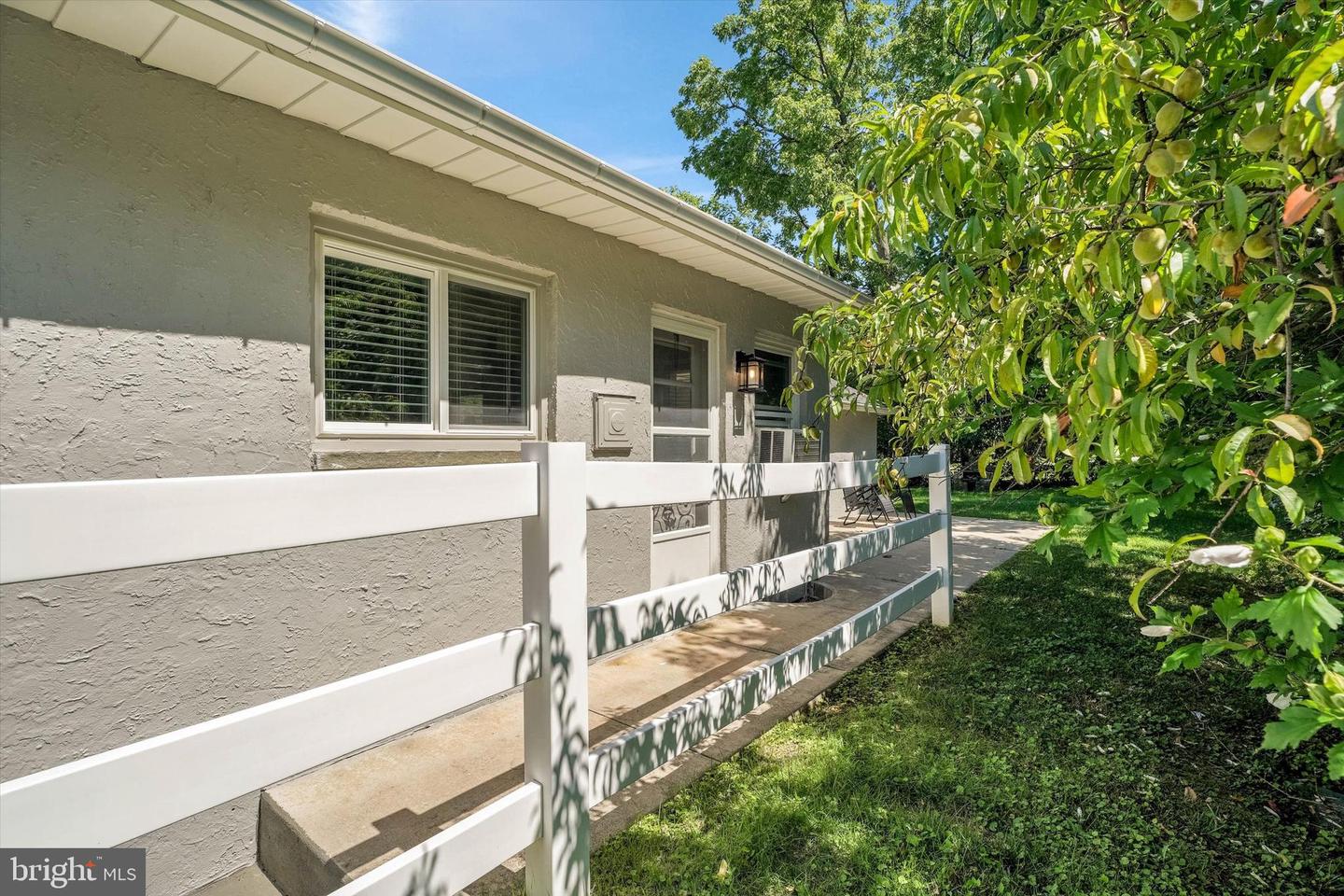 215 S Henderson Rd # Property Photo 33