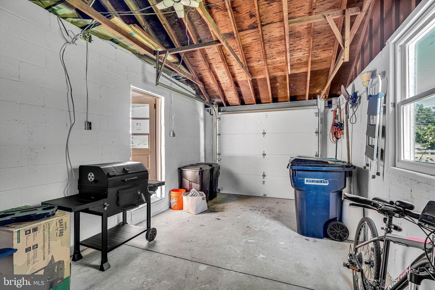 215 S Henderson Rd # Property Photo 39