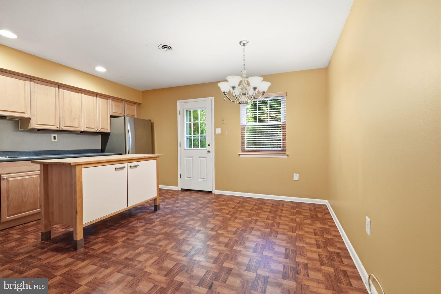 515 York Rd #9-f Property Photo 13
