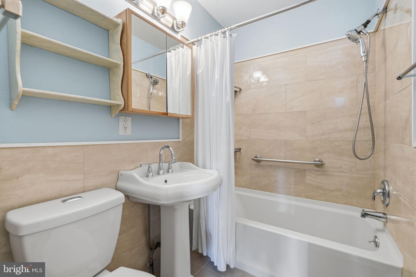 515 York Rd #9-f Property Photo 19