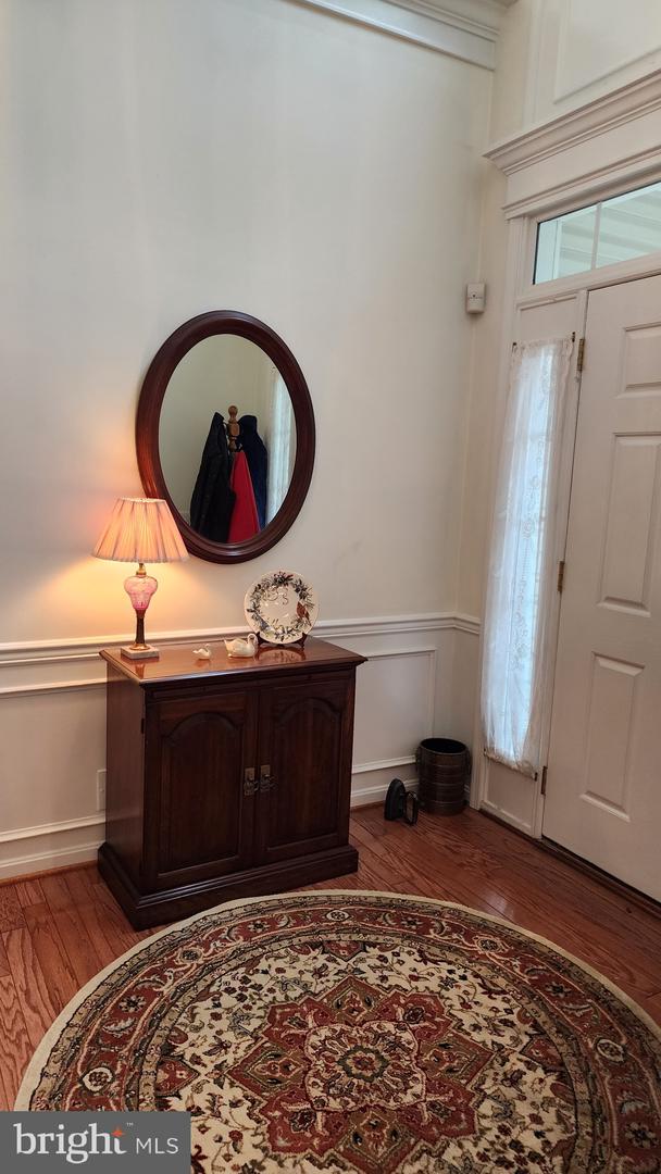 734 Twining Way Property Photo 3