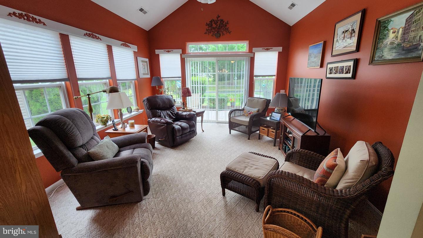 734 Twining Way Property Photo 26