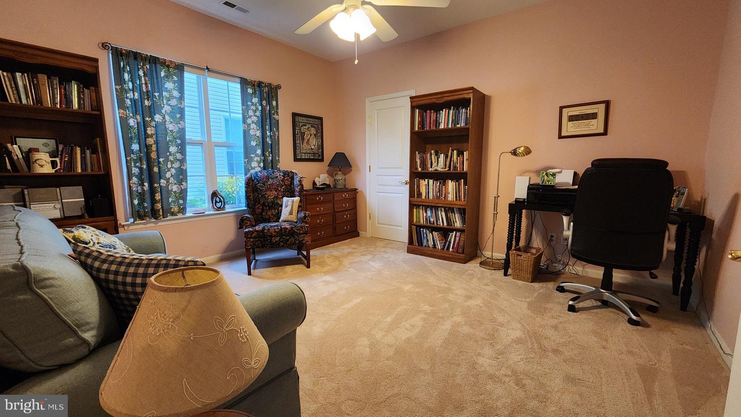 734 Twining Way Property Photo 35