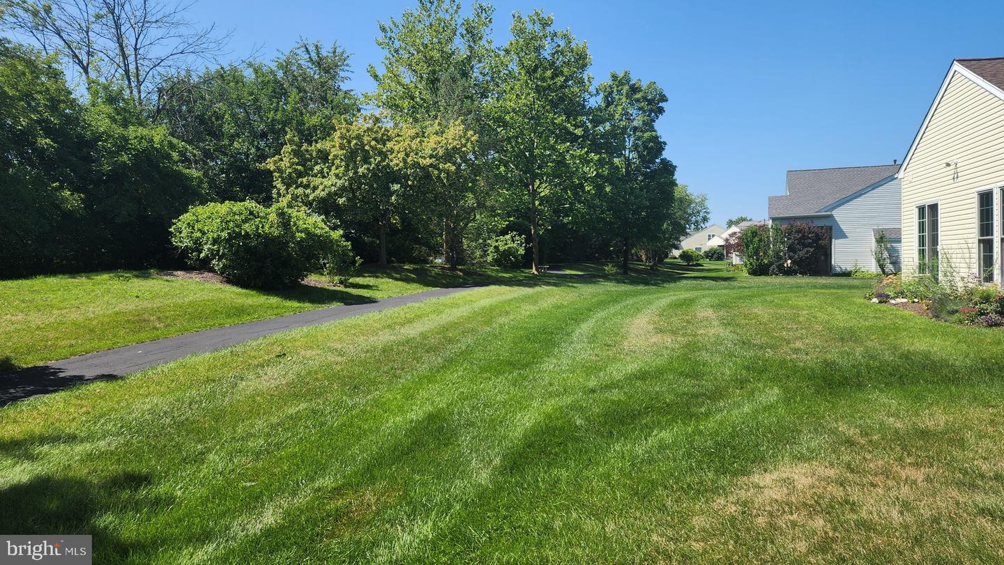 734 Twining Way Property Photo 49