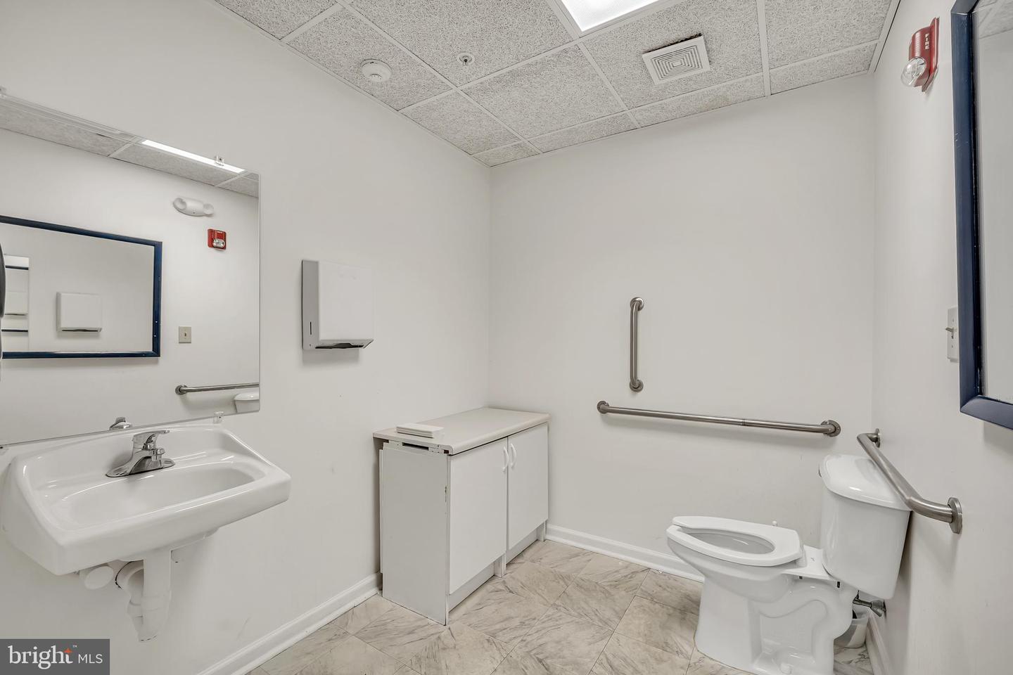 815 Greenwood Ave #a-3 Property Photo 17