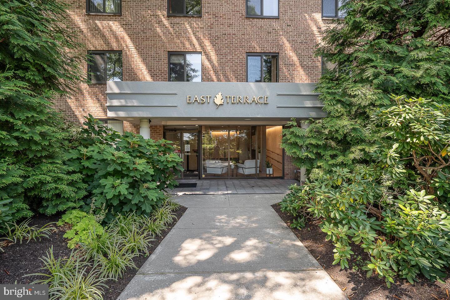 1650 OAKWOOD DR #E221 Property Photo 1