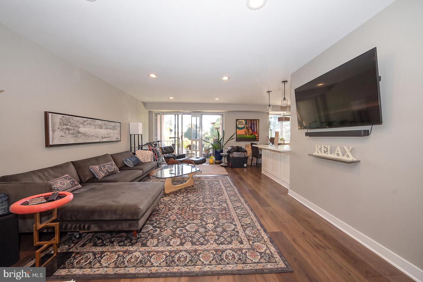1650 Oakwood Dr #e221 Property Photo 4