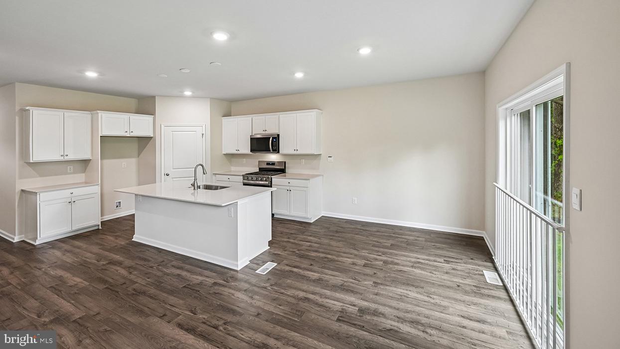 3029 Martha Way Property Photo 16