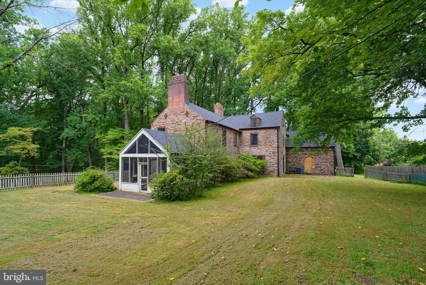 845 Dale Rd Property Photo 4
