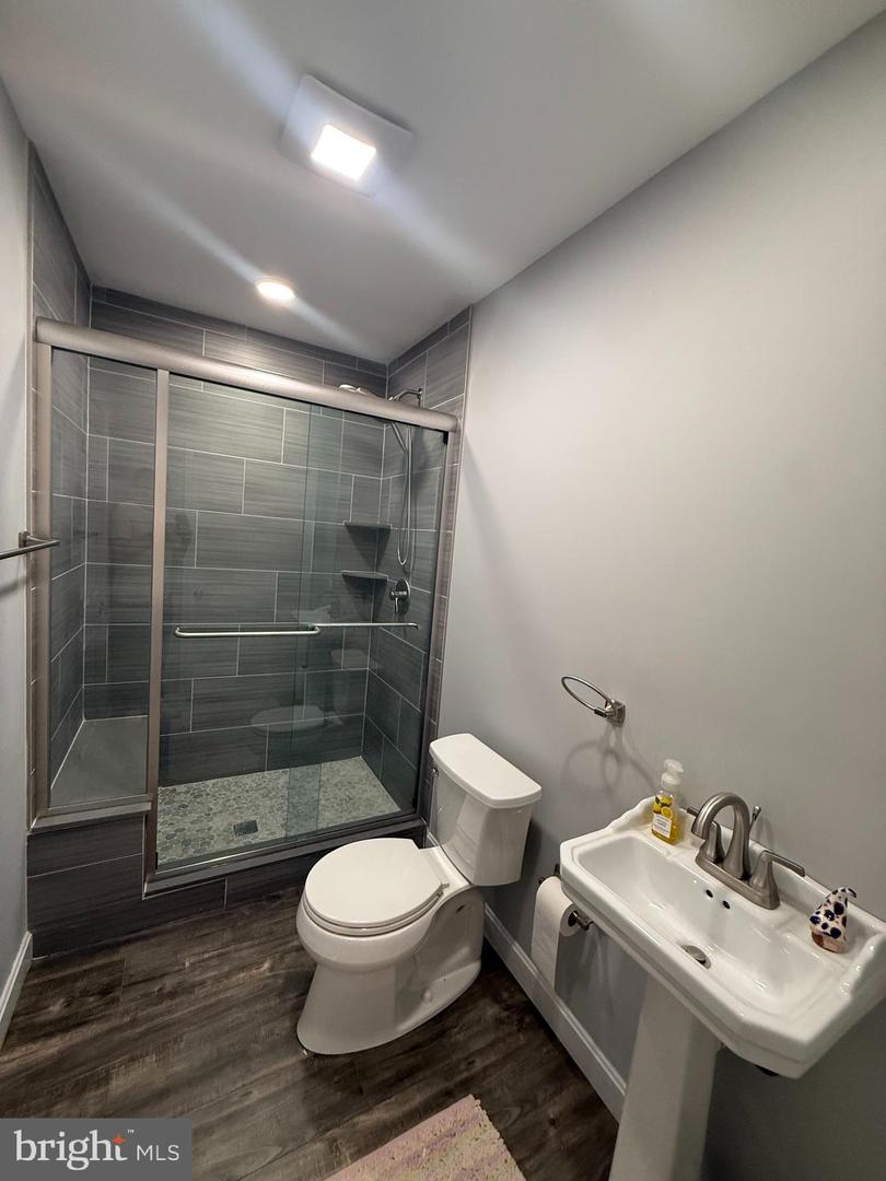 694 Lindsey Way Property Photo 19