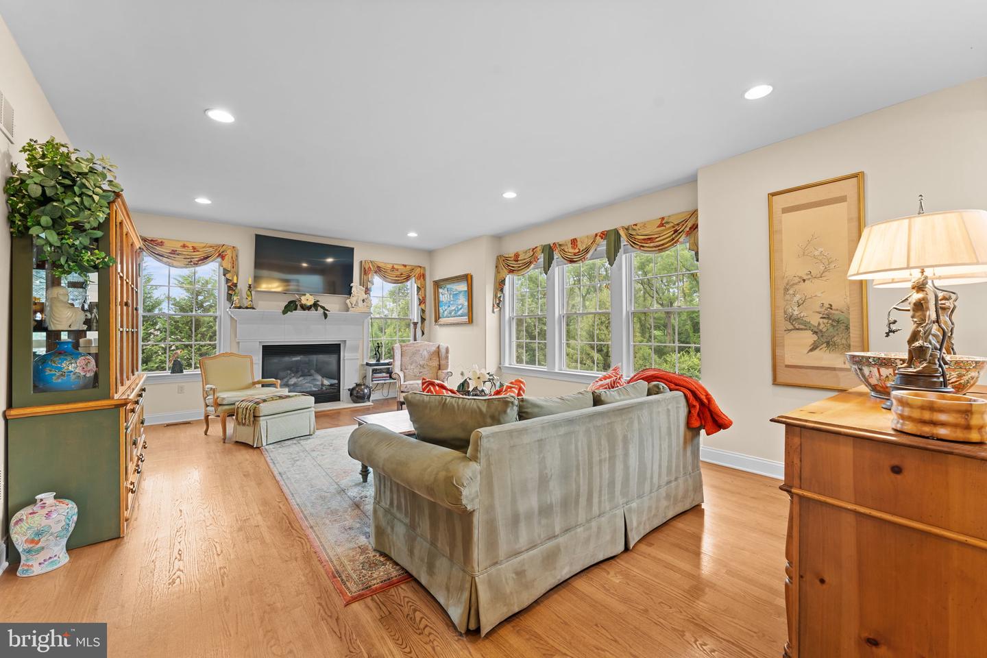 1892 Old Forge Way Property Photo 11