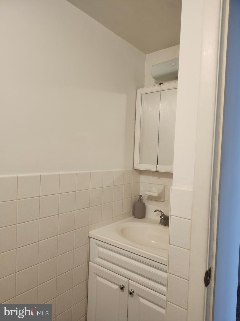 137 Lorraine Ave #135 A Property Photo 8