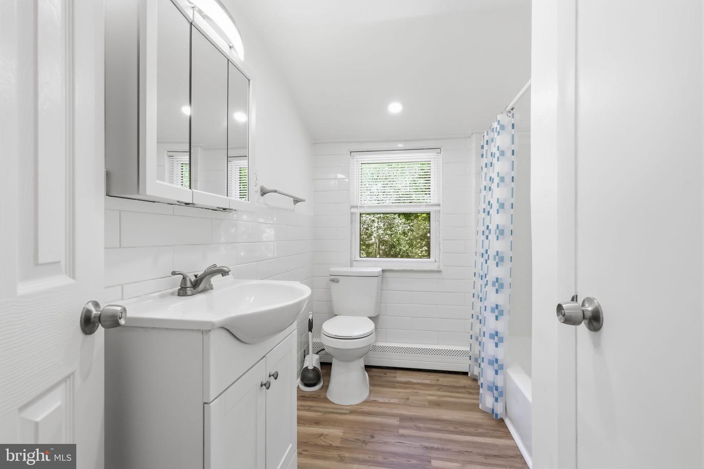 343 Summer Ave Property Photo 4