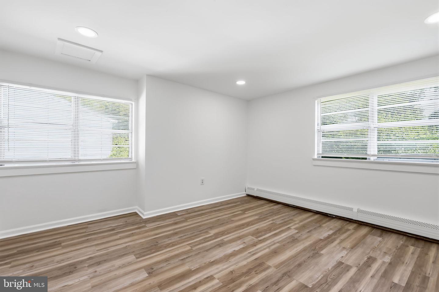 343 Summer Ave Property Photo 14