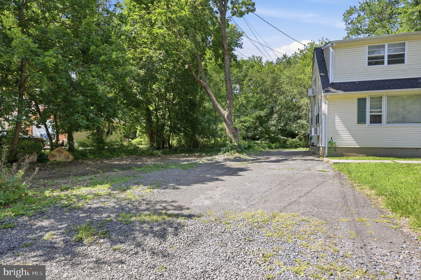 343 Summer Ave Property Photo 40
