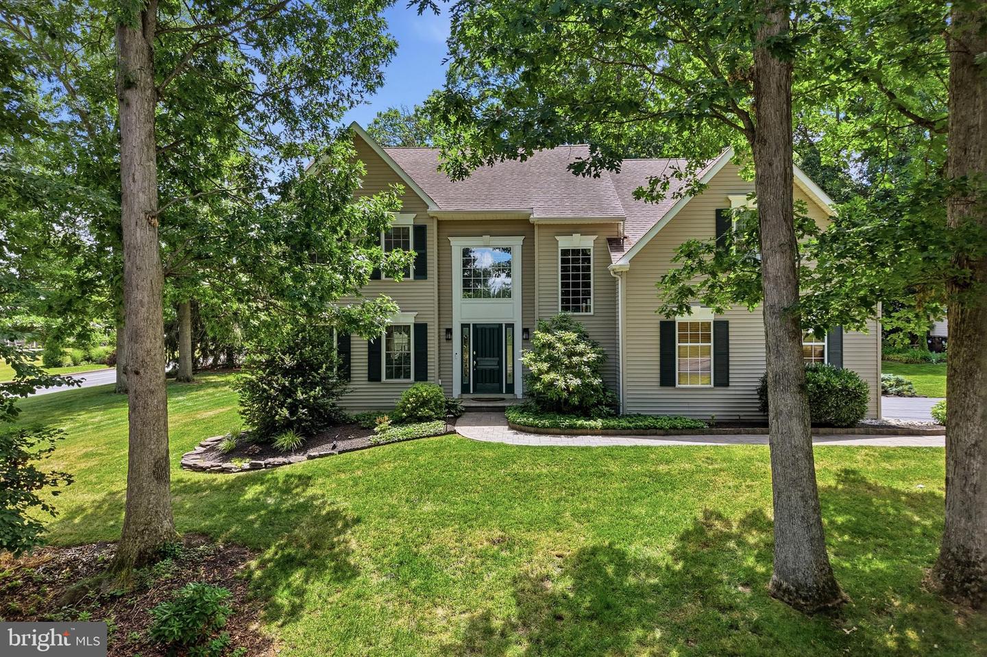 350 Oak Ridge Ln Property Photo 1