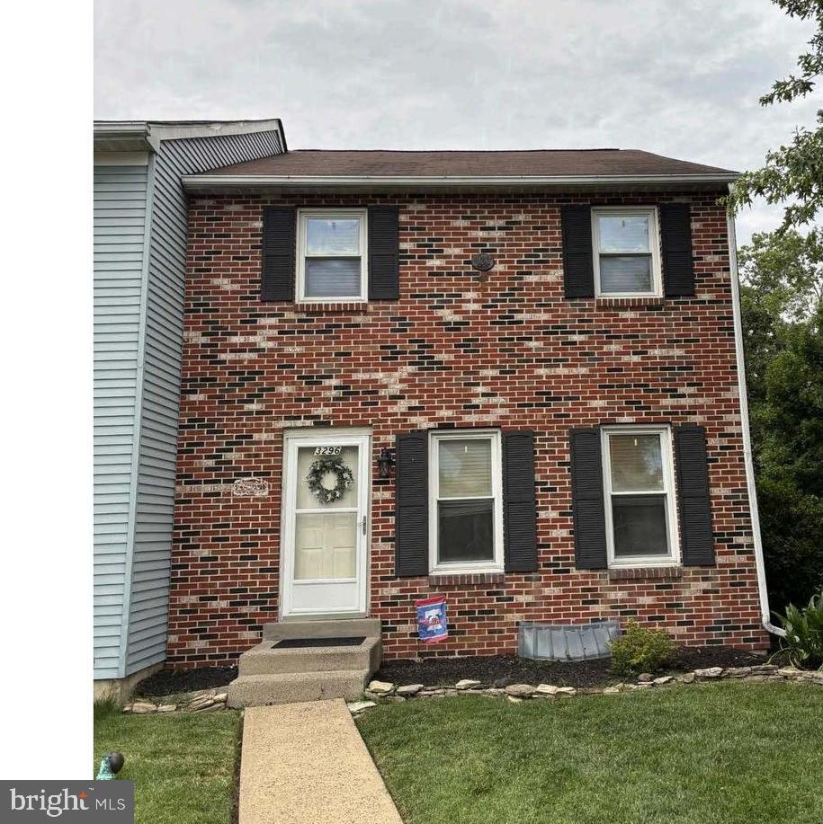 3296 Roxbury Rd Property Photo 1