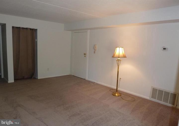 25 Hatters Ct #25 Property Photo 3