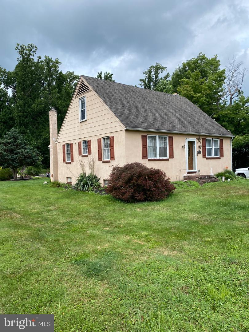 917 Limekiln Pike Property Photo 1