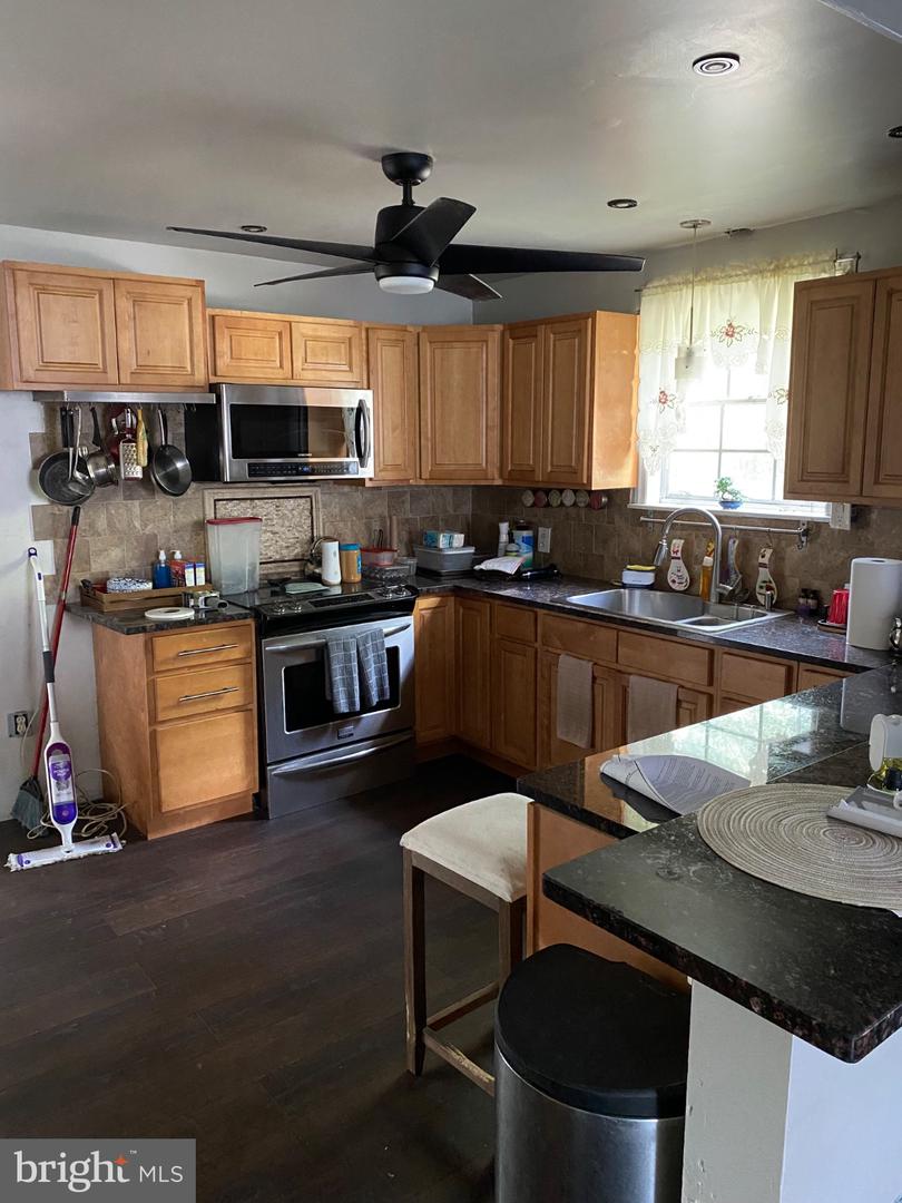 917 Limekiln Pike Property Photo 13