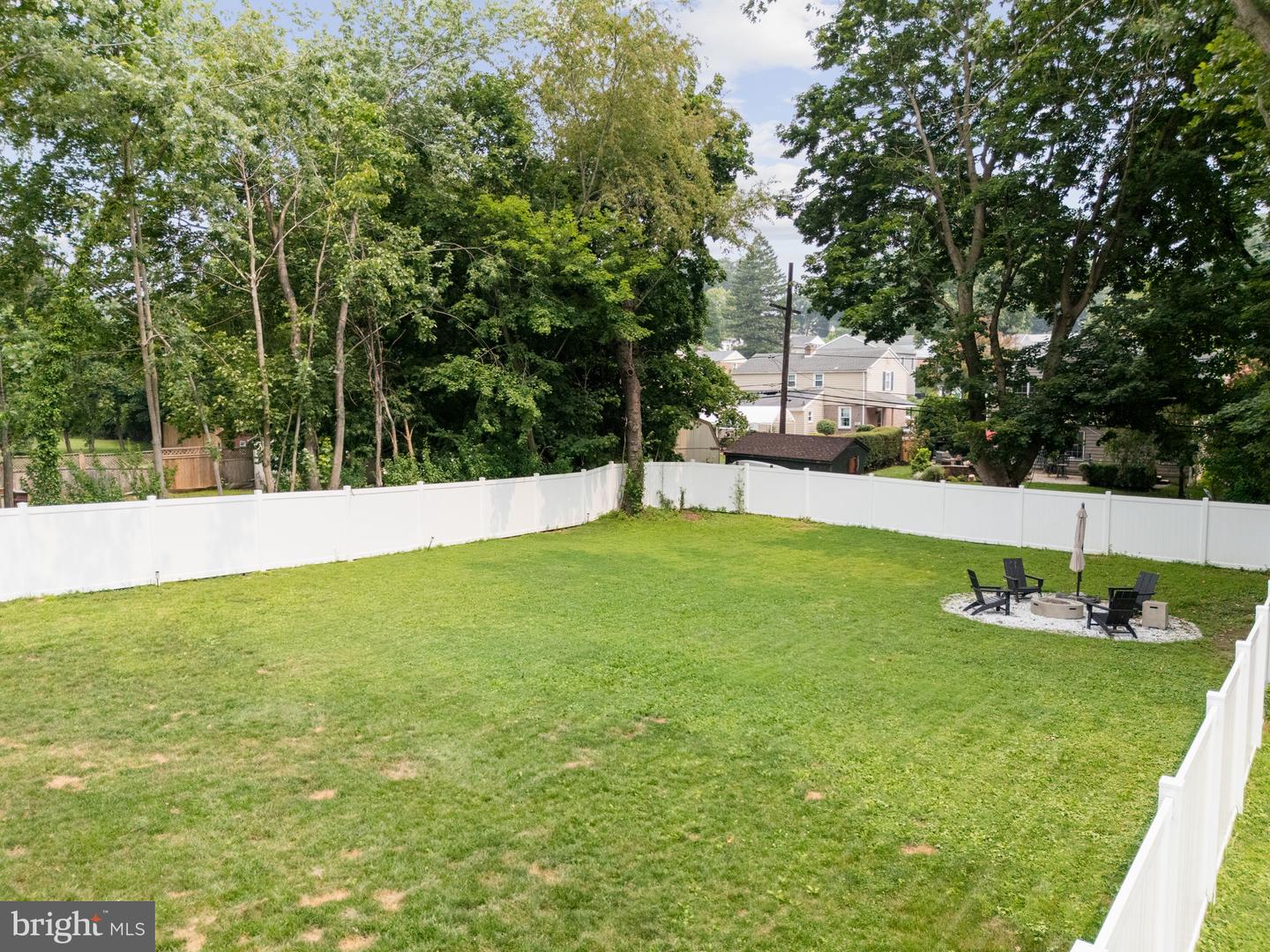 4046 Center Ave Property Photo 52