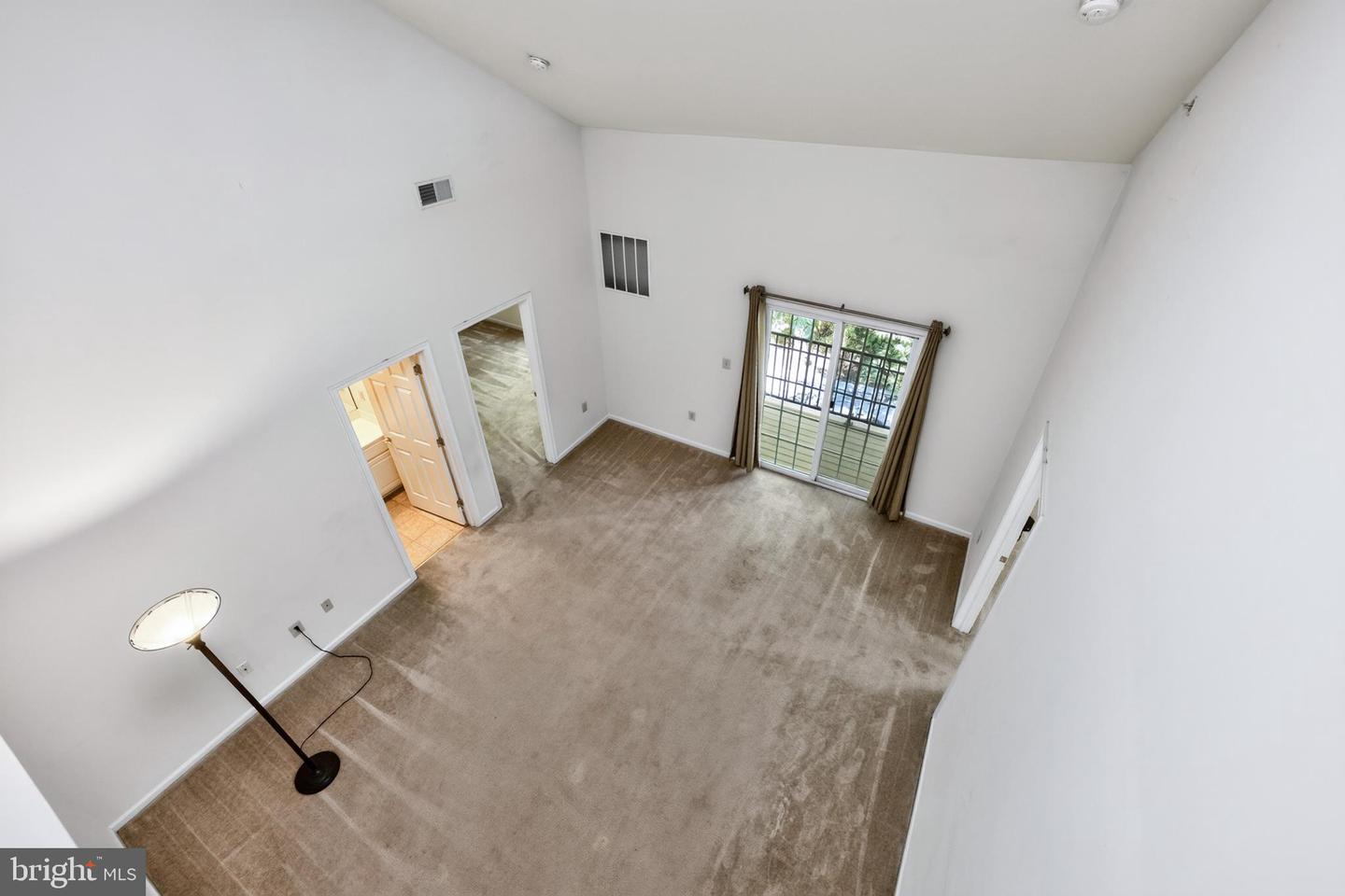 131 E First Ave #16 Property Photo 22