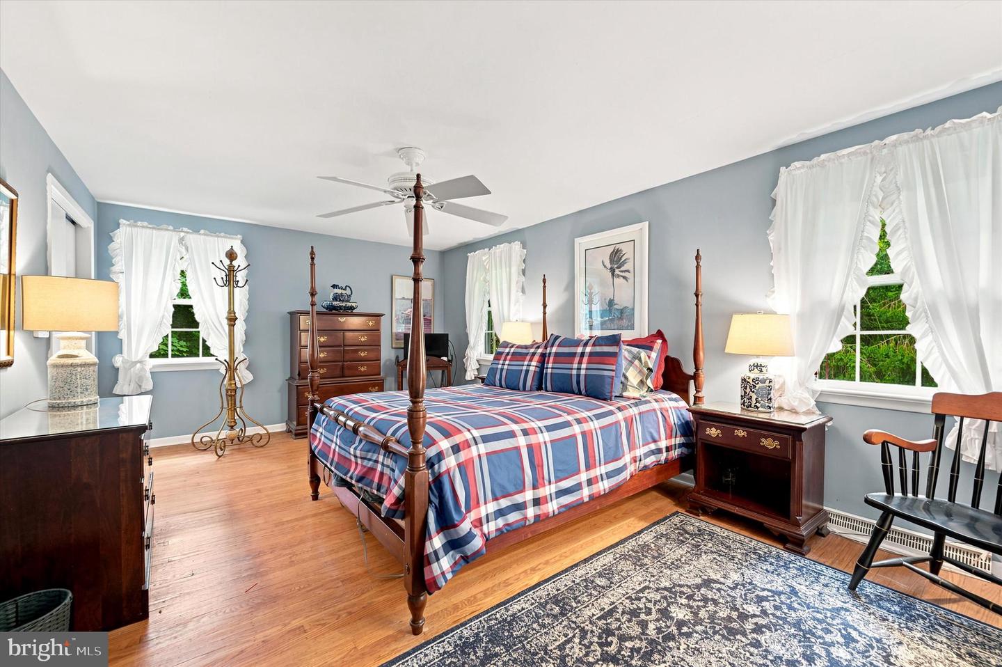 200 Ladbroke Rd Property Photo 20