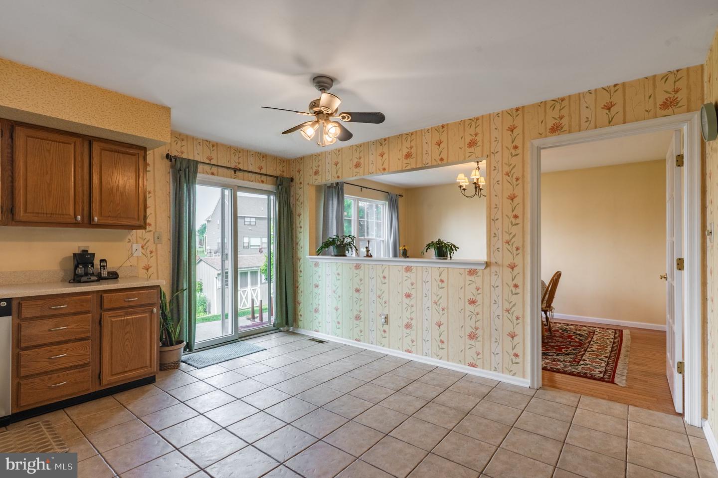 121 Winding Way Property Photo 13