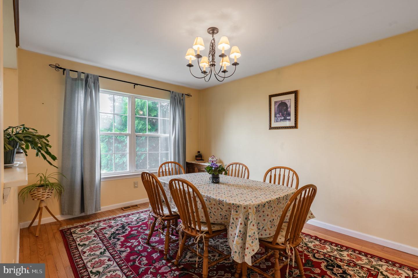 121 Winding Way Property Photo 14