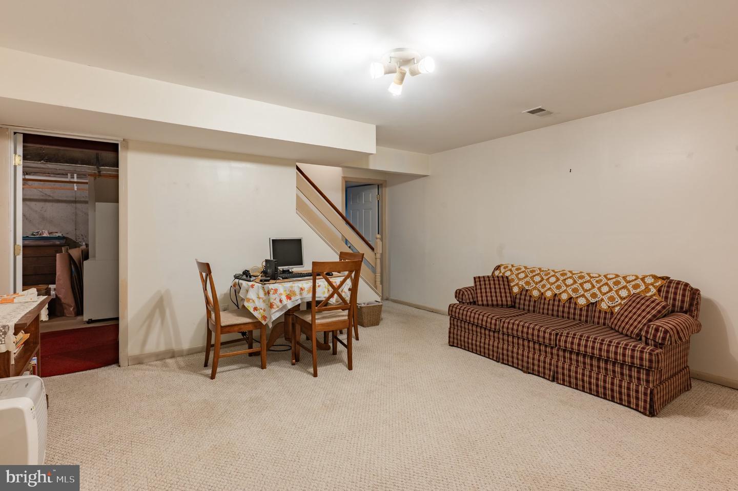 121 Winding Way Property Photo 26
