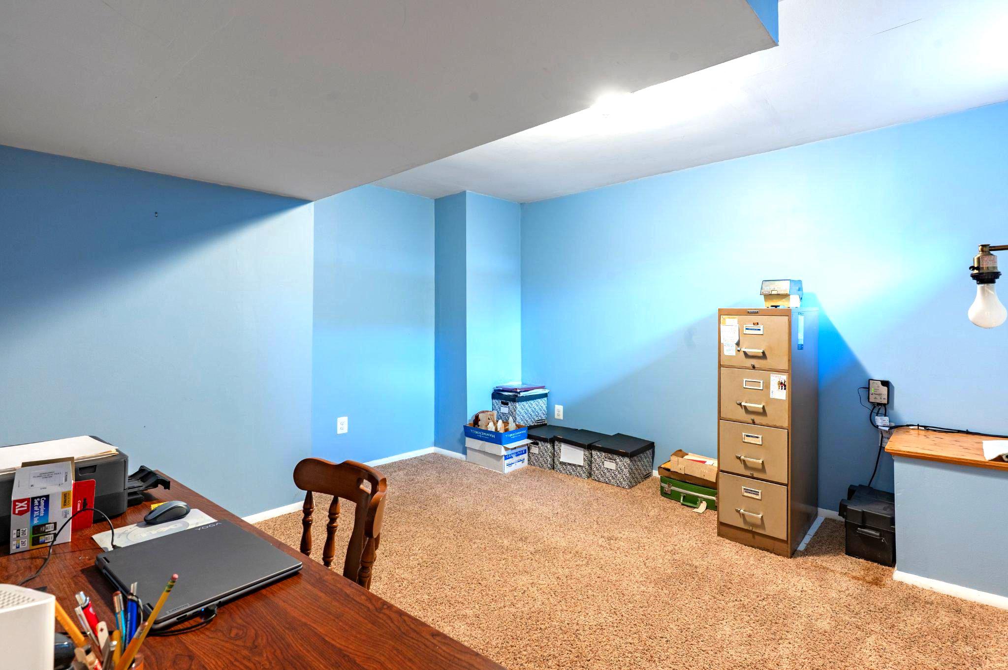 121 Winding Way Property Photo 28