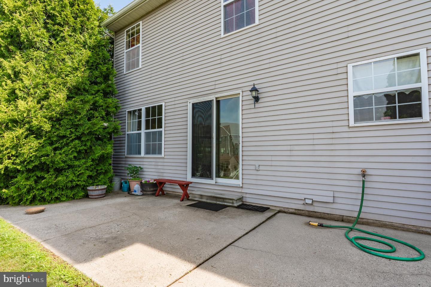 121 Winding Way Property Photo 32