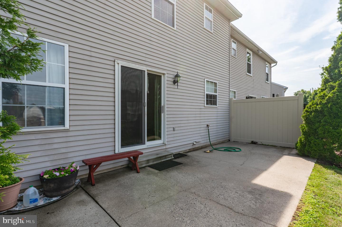 121 Winding Way Property Photo 33