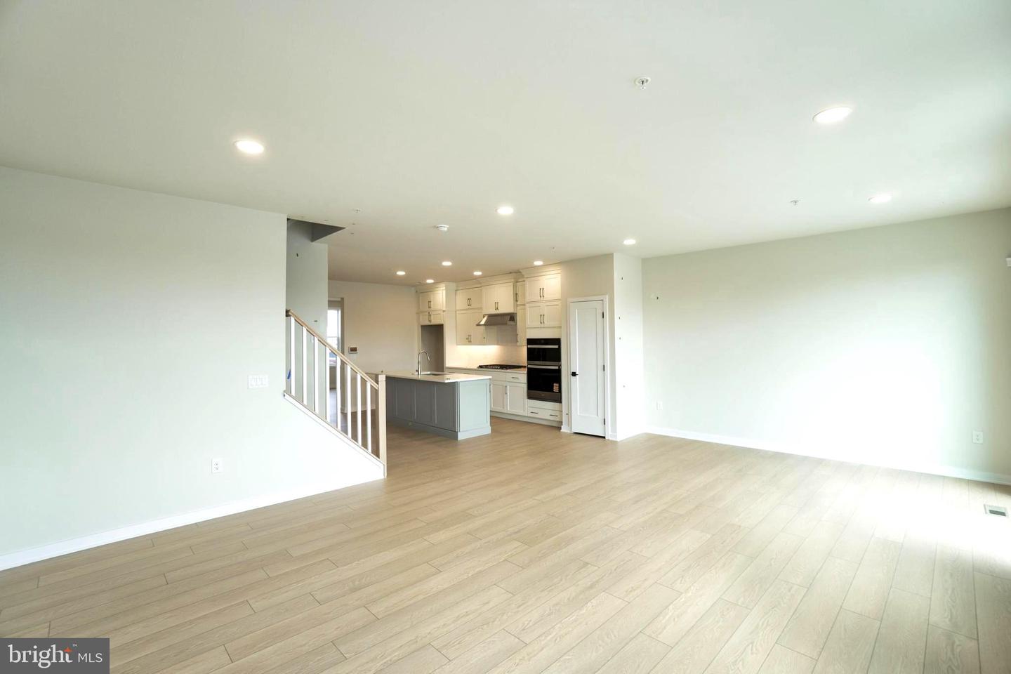 332 Aspen Way Property Photo 7